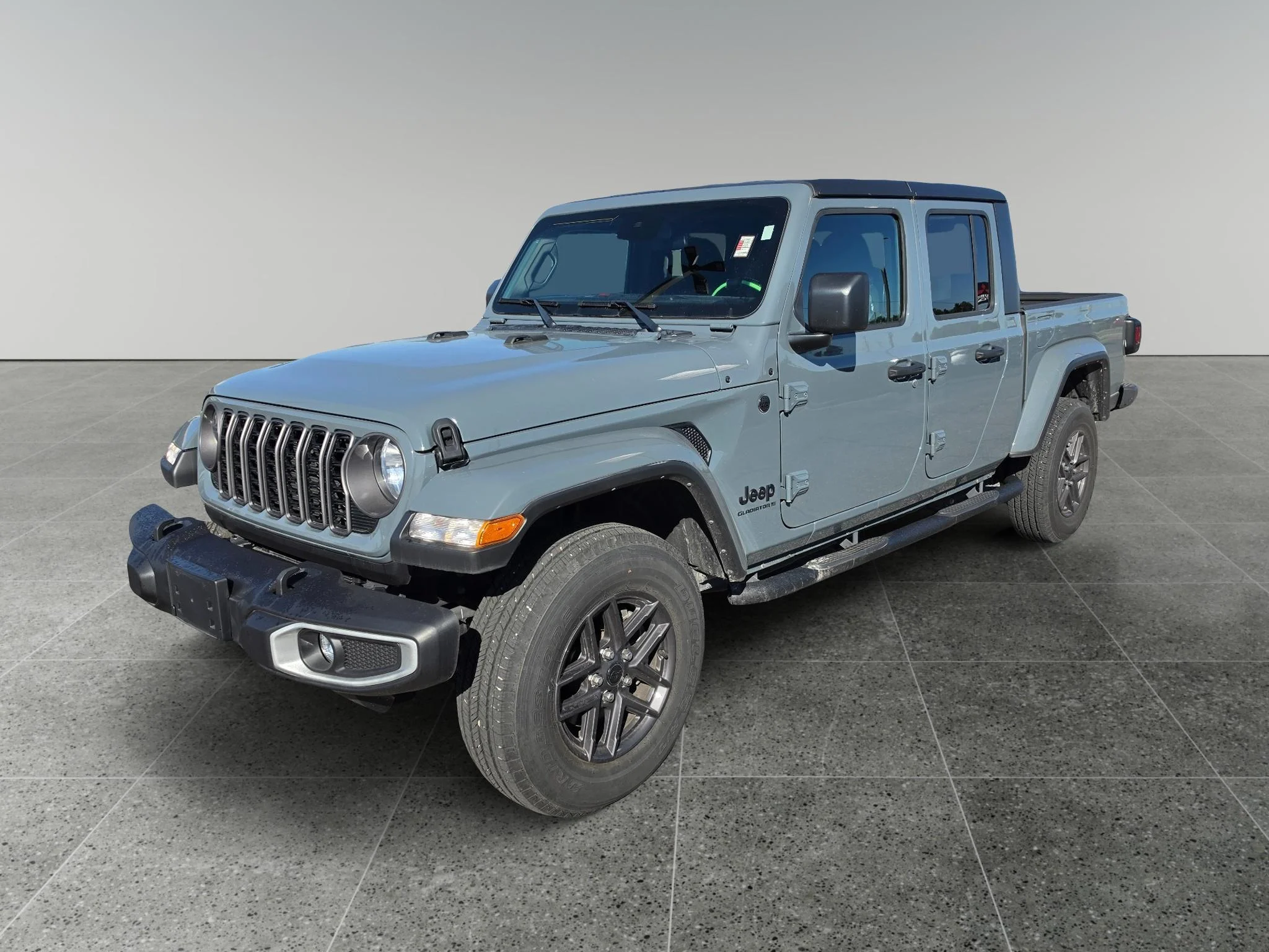 Used 2024 Anvil Clear Coat Jeep Sport S image 1