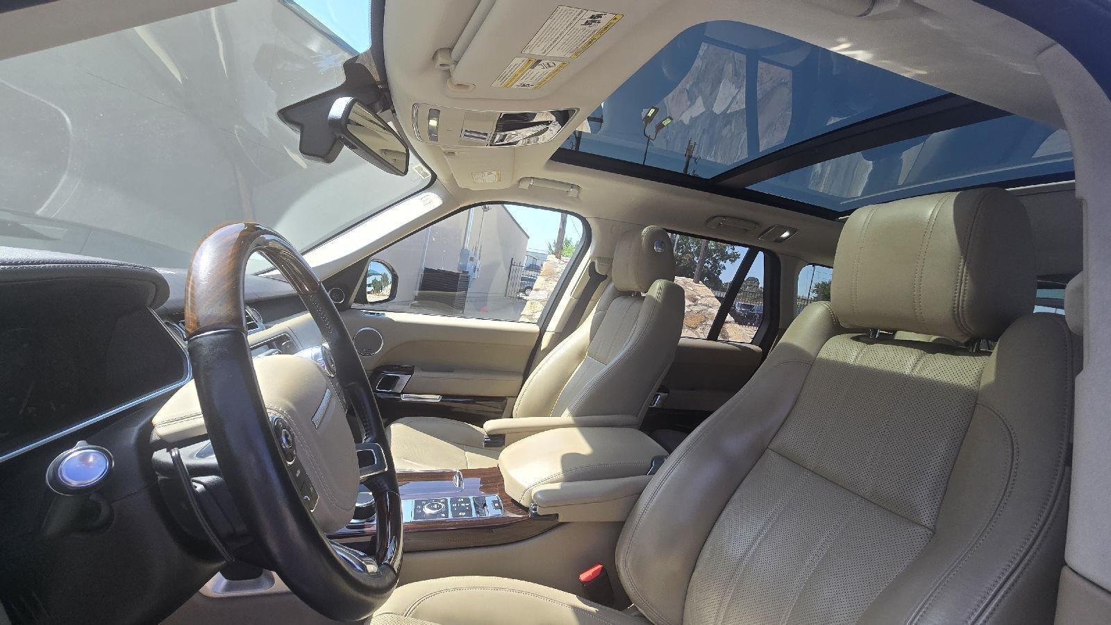 Used 2013  Land Rover SC image 12