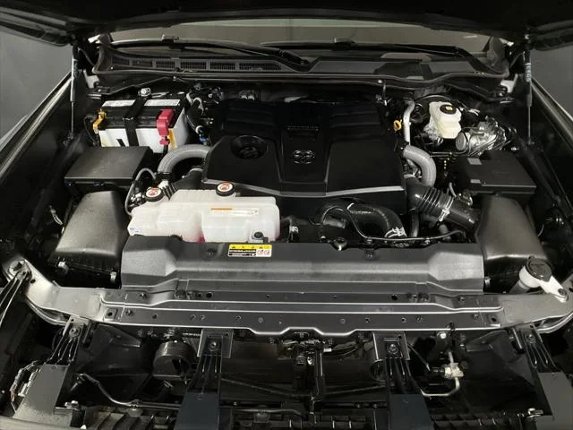 Certified Used 2025 MAGNETIC GRAY MET. Toyota SR5 image 32