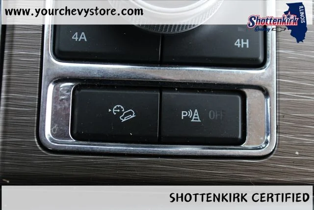 Used 2022 White Ford Limited image 40