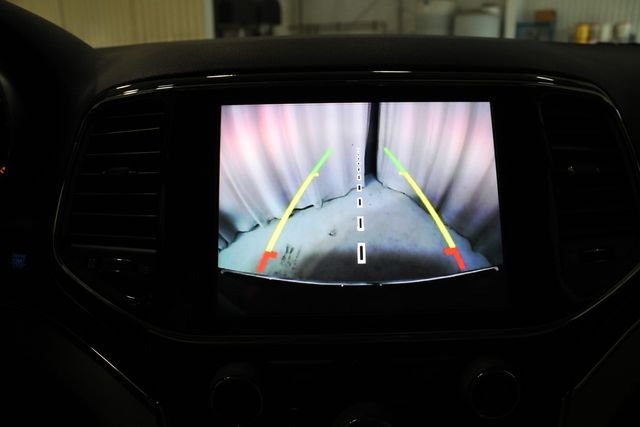 Certified Used 2020 Velvet Jeep Limited image 4