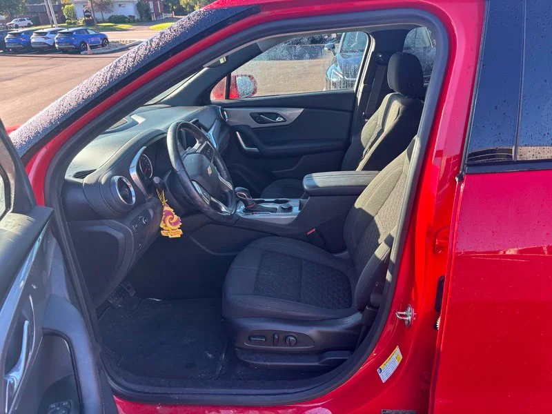 Used 2019 Red Chevrolet Base image 9