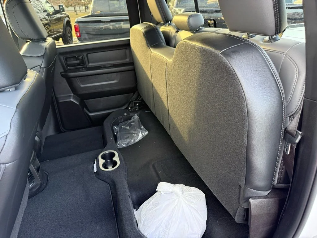 New 2025 Bright White Clear-Coat Exterior Paint RAM Tradesman image 30