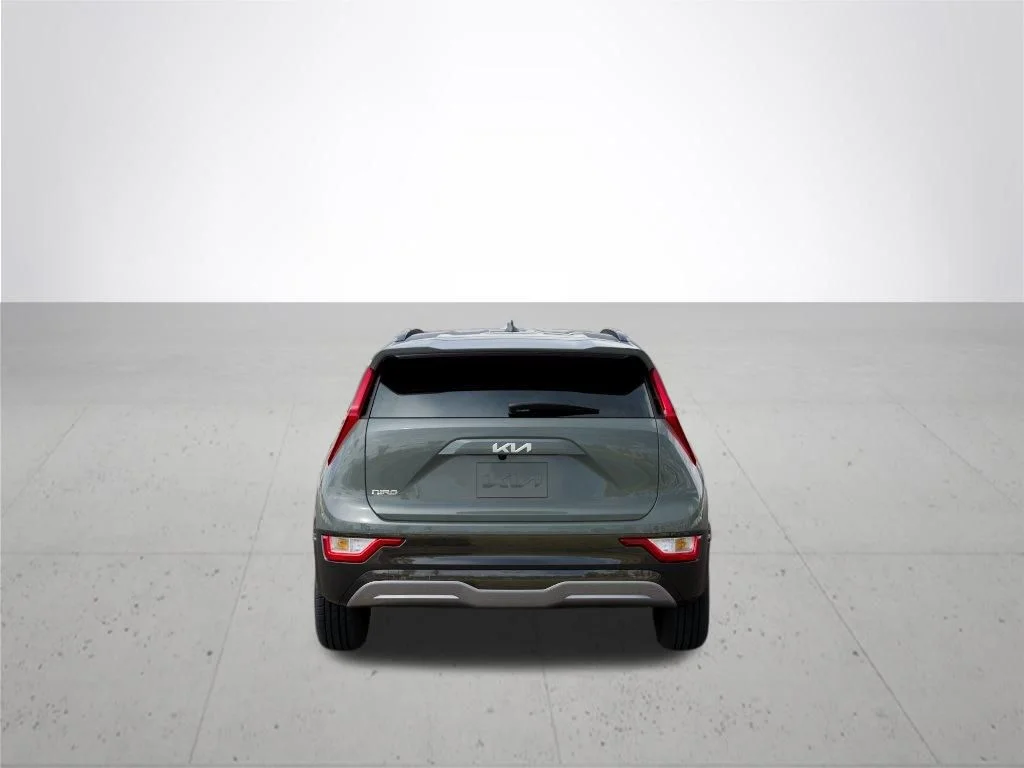 New 2026 Green Kia Wind image 5