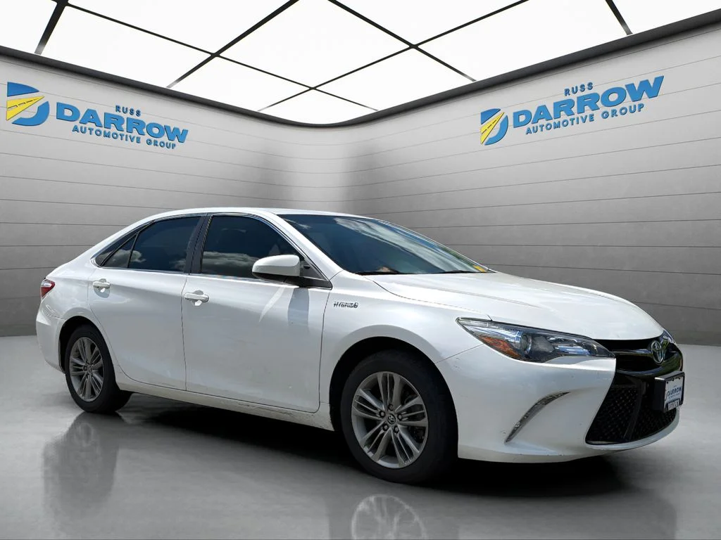 Used 2016 White Toyota SE image 6