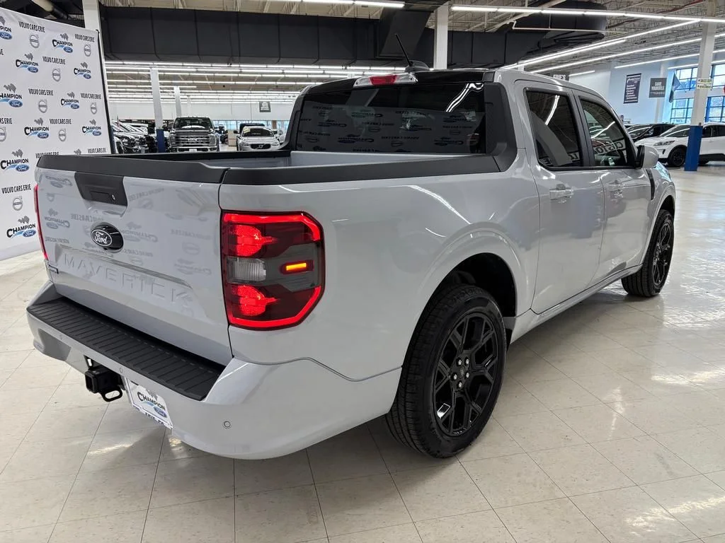 New 2026 Space White Metallic Ford Lobo™ image 8