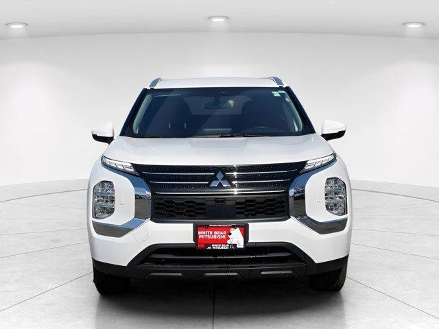 Certified 2025 Mitsubishi Outlander Plug-in Hybrid ES with VIN JA4T5UA98SZ041682 for sale in White Bear Lake, Minnesota