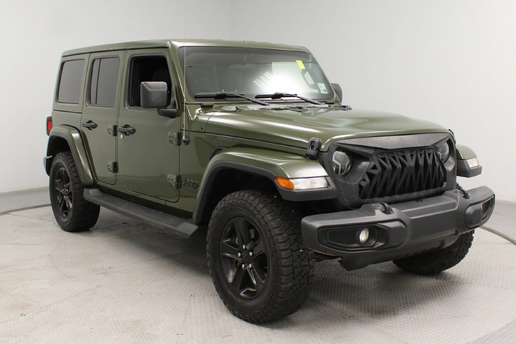 Used 2021 Sarge Green Clearcoat Jeep Sahara Altitude 4x4 image 25