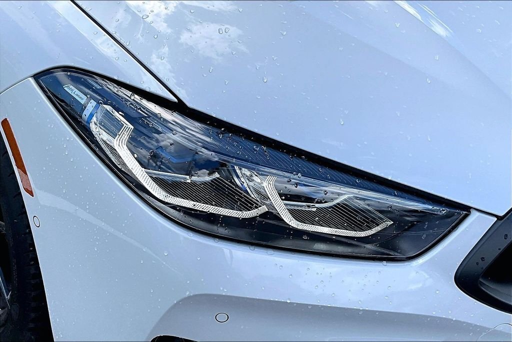 2026 BMW 8 Series 840i - Photo 15