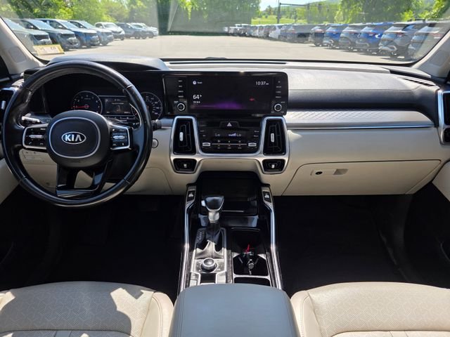 Used 2021 White Kia SX image 27