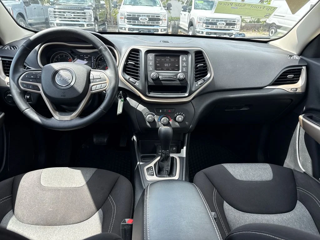Certified Used 2017 Silver Jeep Sport image 5