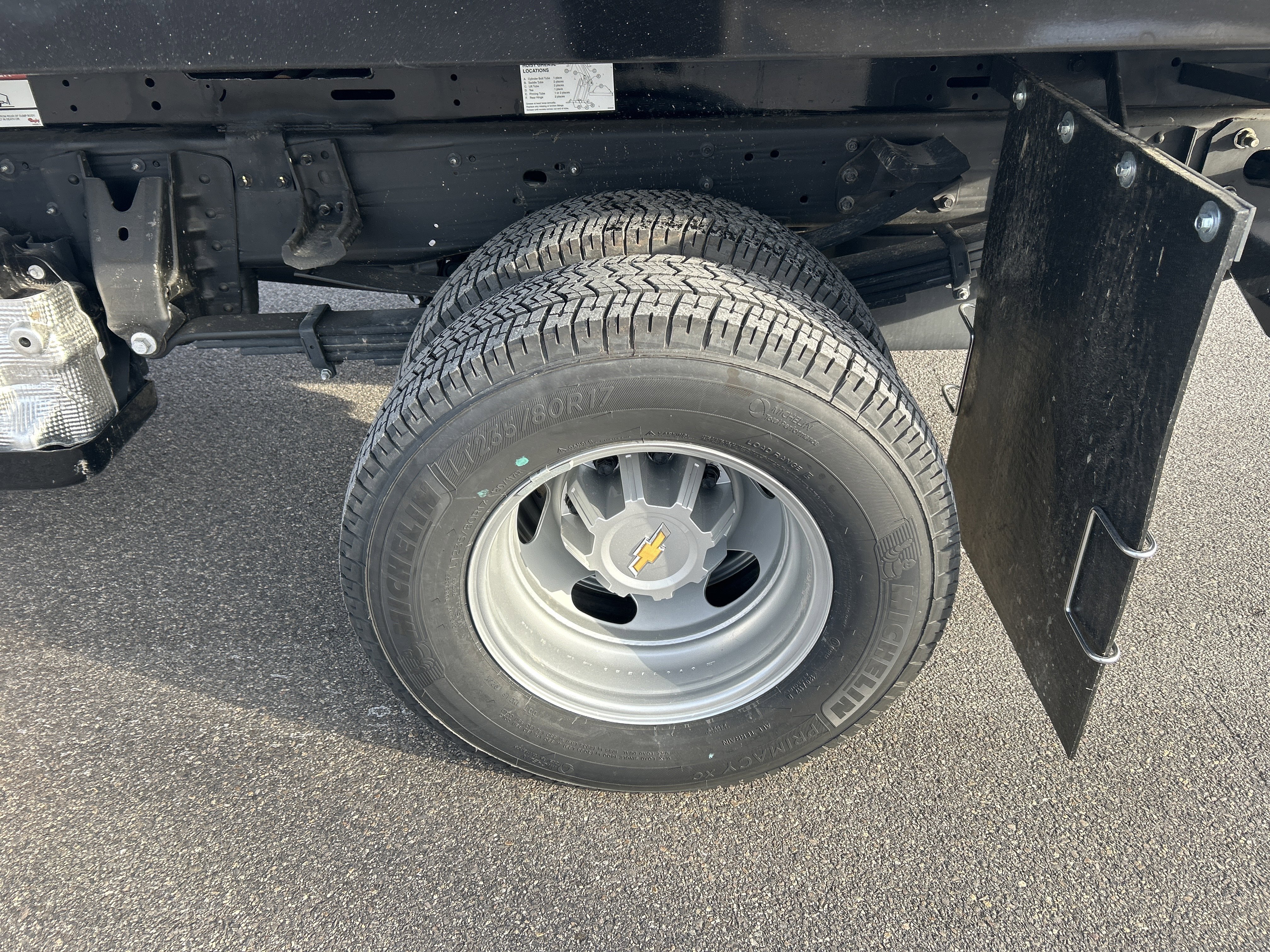 New 2025 Summit White Chevrolet Work Truck image 5