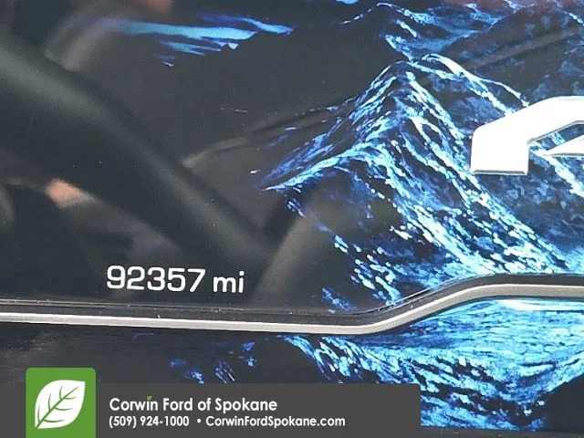 Used 2022  GMC AT4 image 9