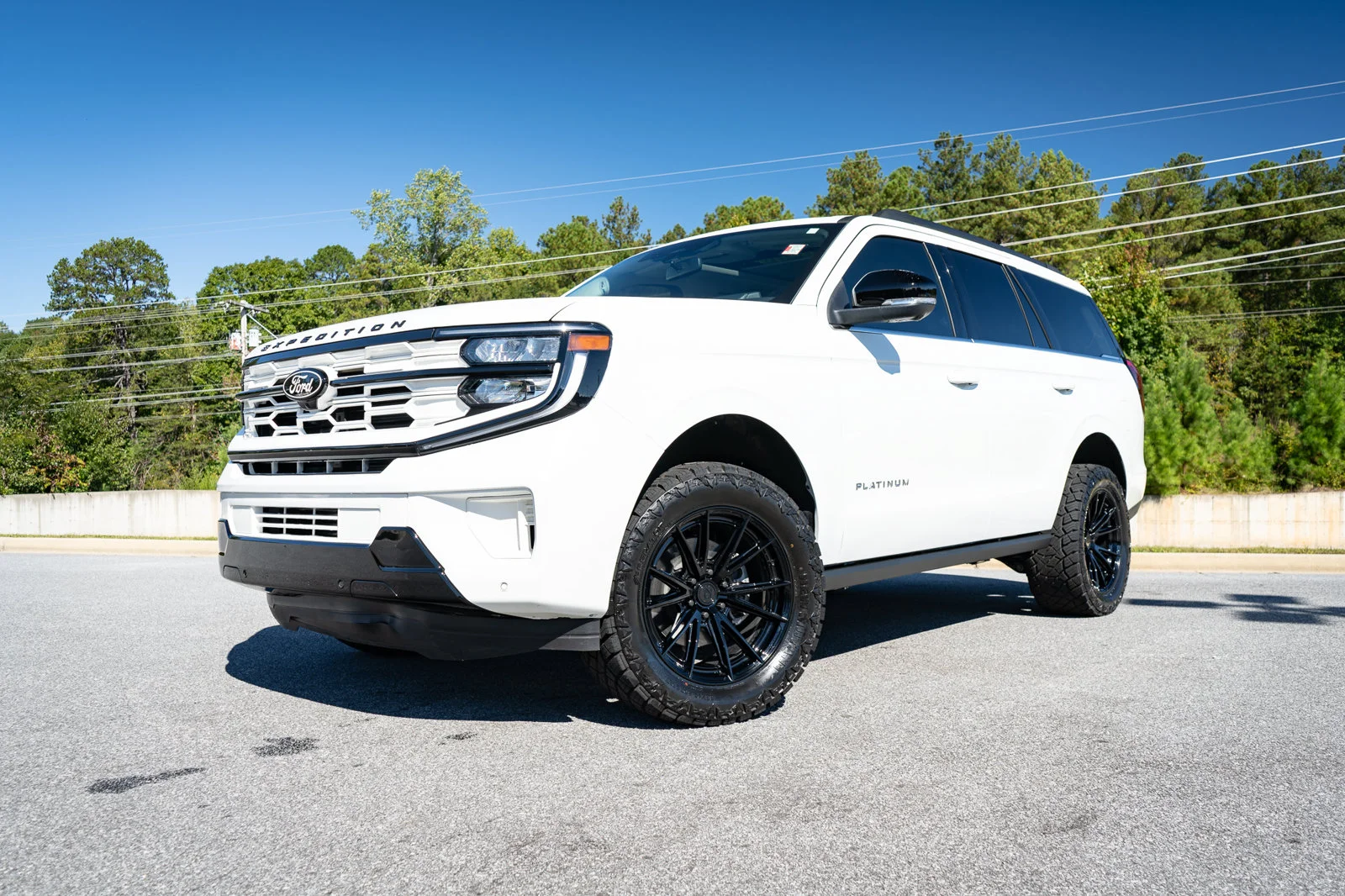 Used 2027 White Ford Platinum image 5