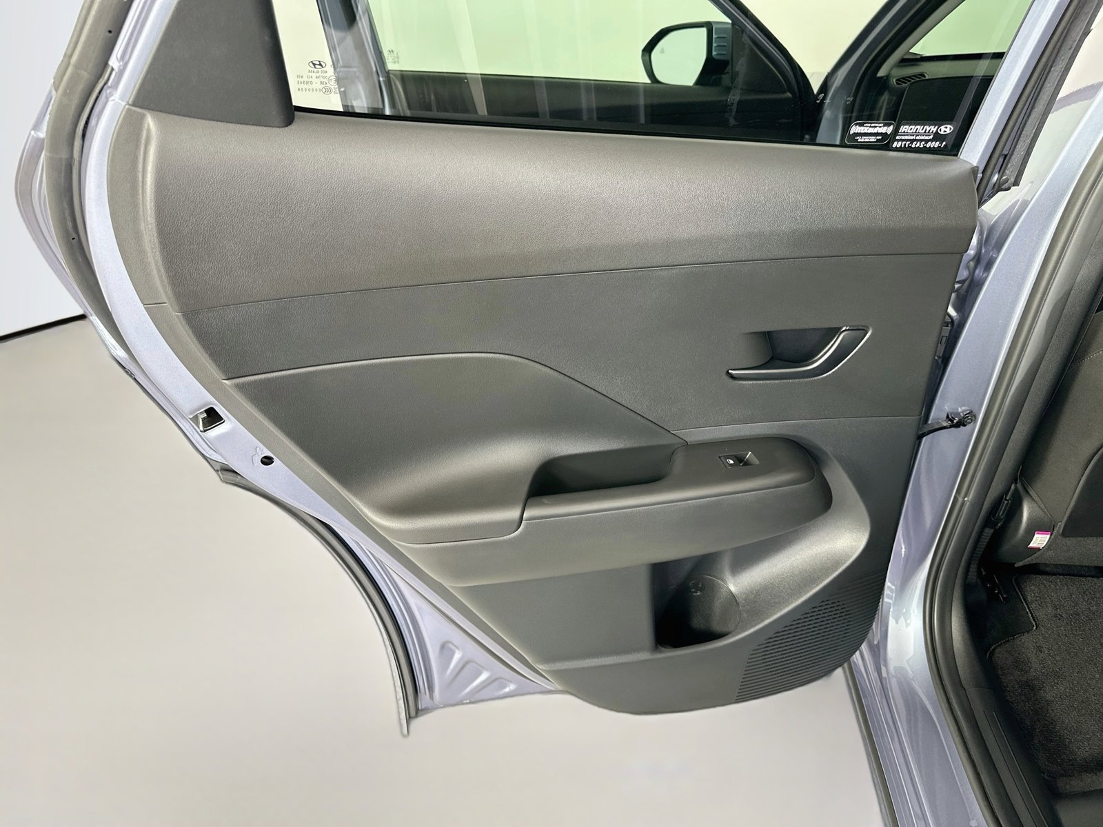 2024 Hyundai Kona EV SEL - Photo 28