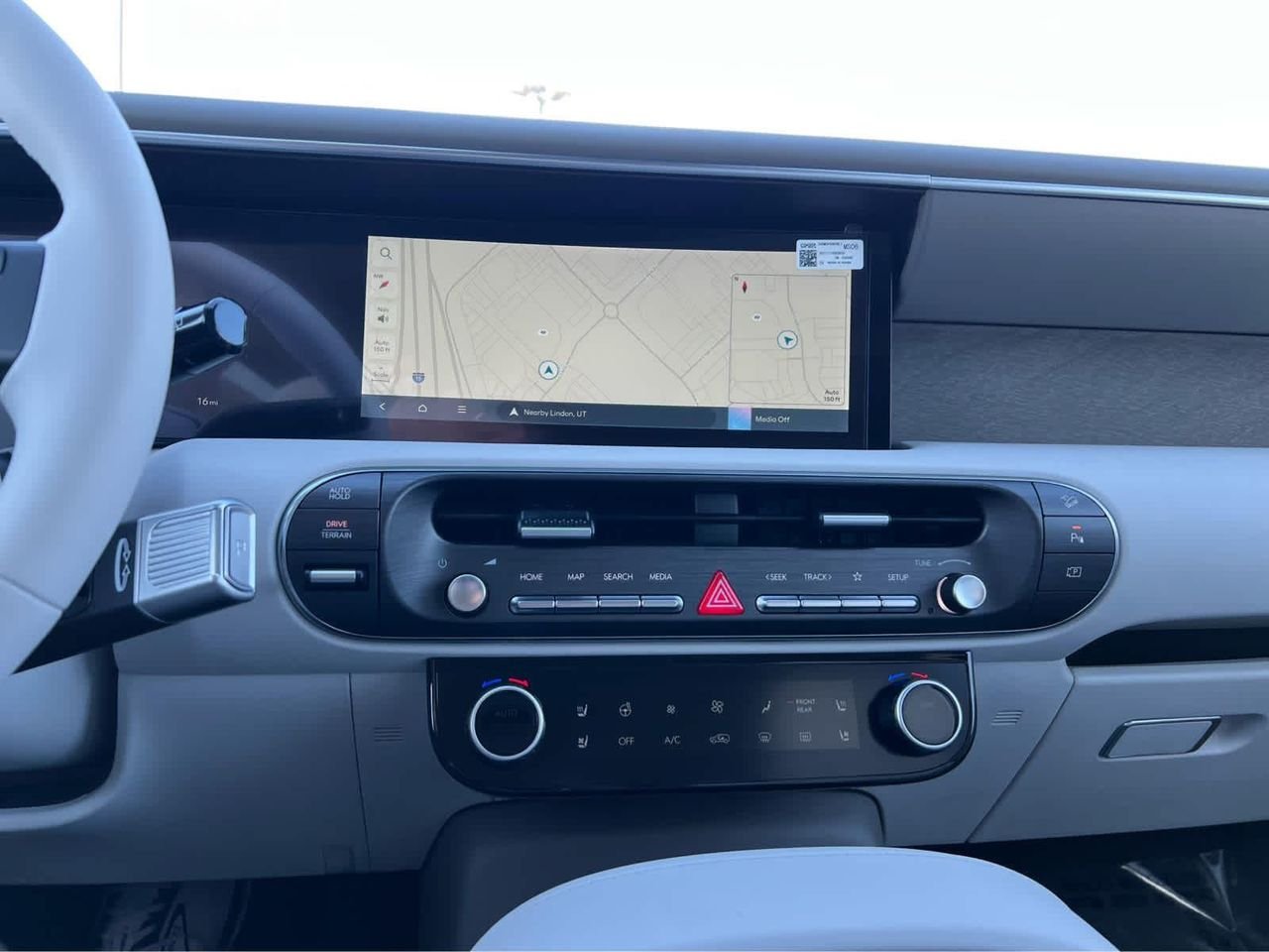 New 2026 Ecotronic Gray Pearl Hyundai Limited AWD image 35