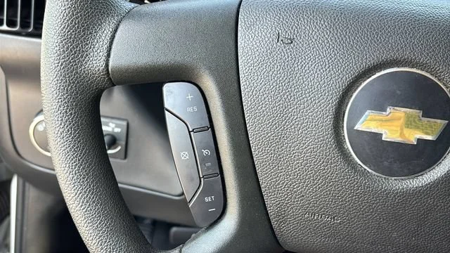 Used 2025 Summit White Chevrolet WT image 22