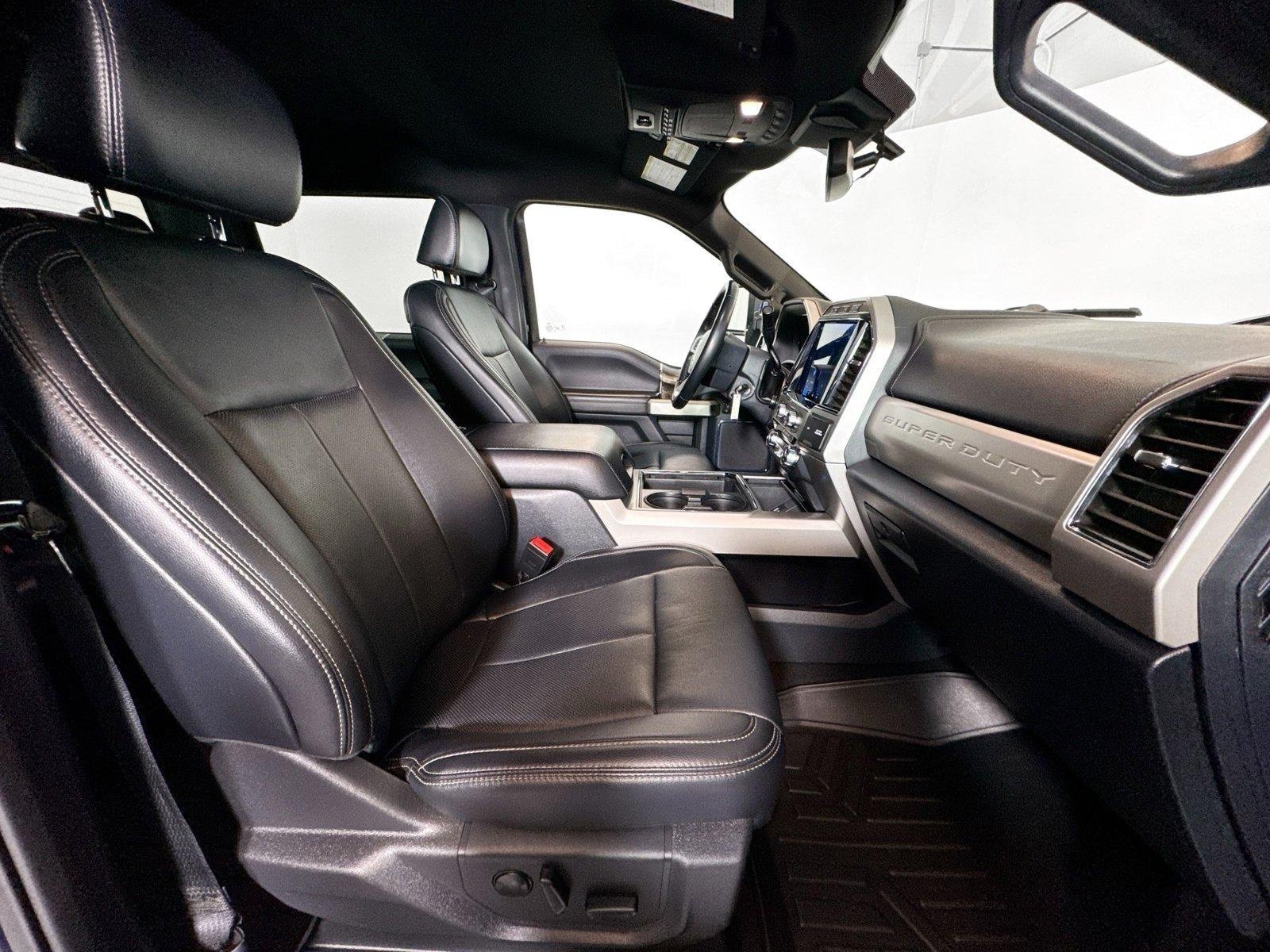 Used 2022 Antimatter Blue Metallic Ford LARIAT image 25