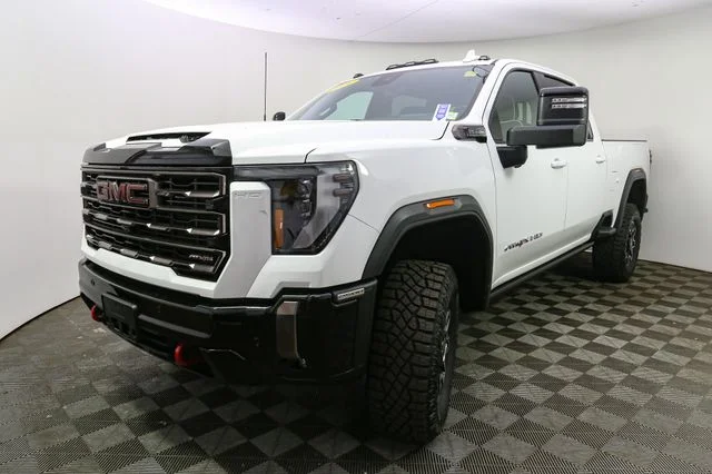 Used 2024 White GMC AT4X image 5
