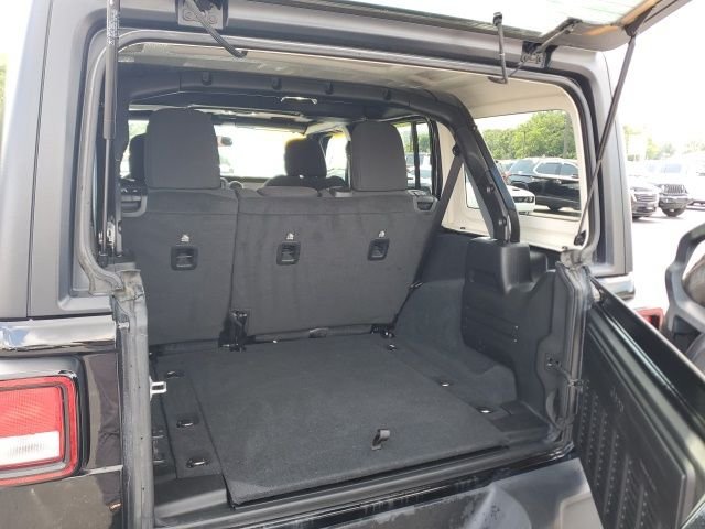 Used 2022 Black Jeep Unlimited Sport S image 10