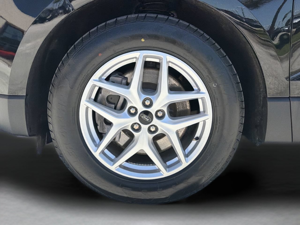 Used 2023 Black Metallic Ford SEL image 32