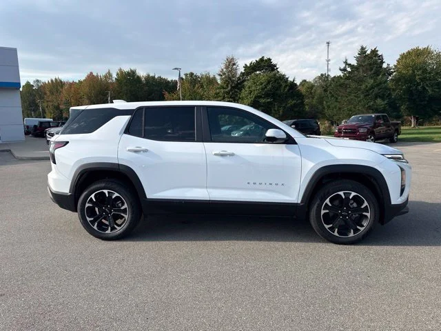 New 2027 Summit White Chevrolet LT image 8