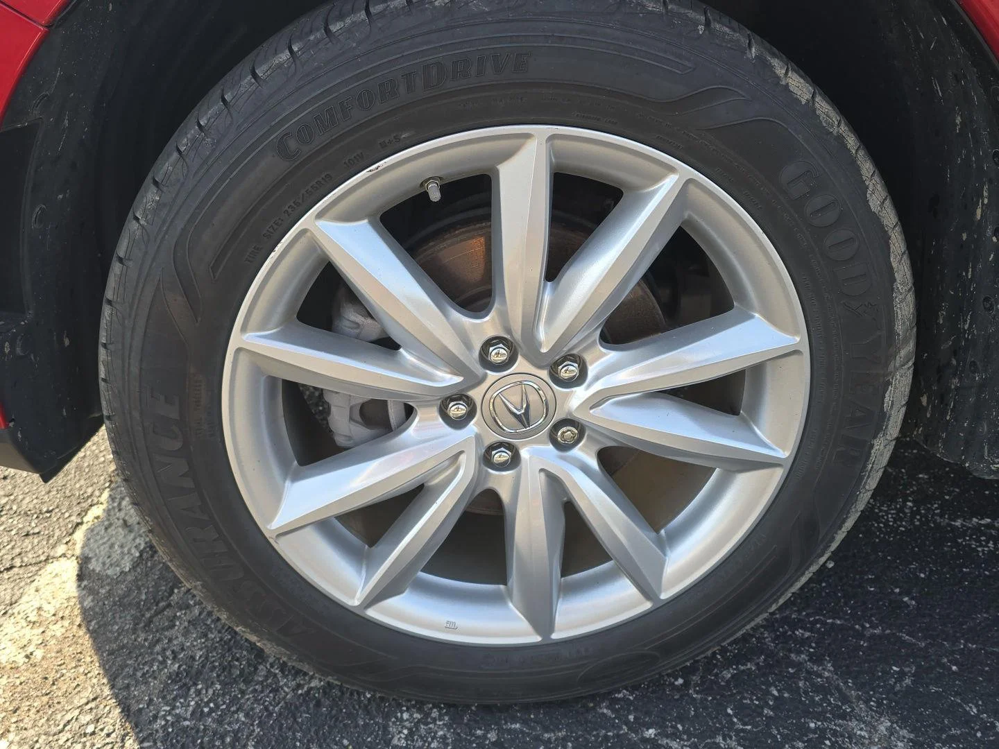 Certified Used 2019 Performance Red Pearl Acura SH-AWD image 4