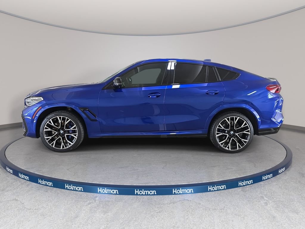 Used 2020 Marina Bay Blue Metallic BMW Competition image 11