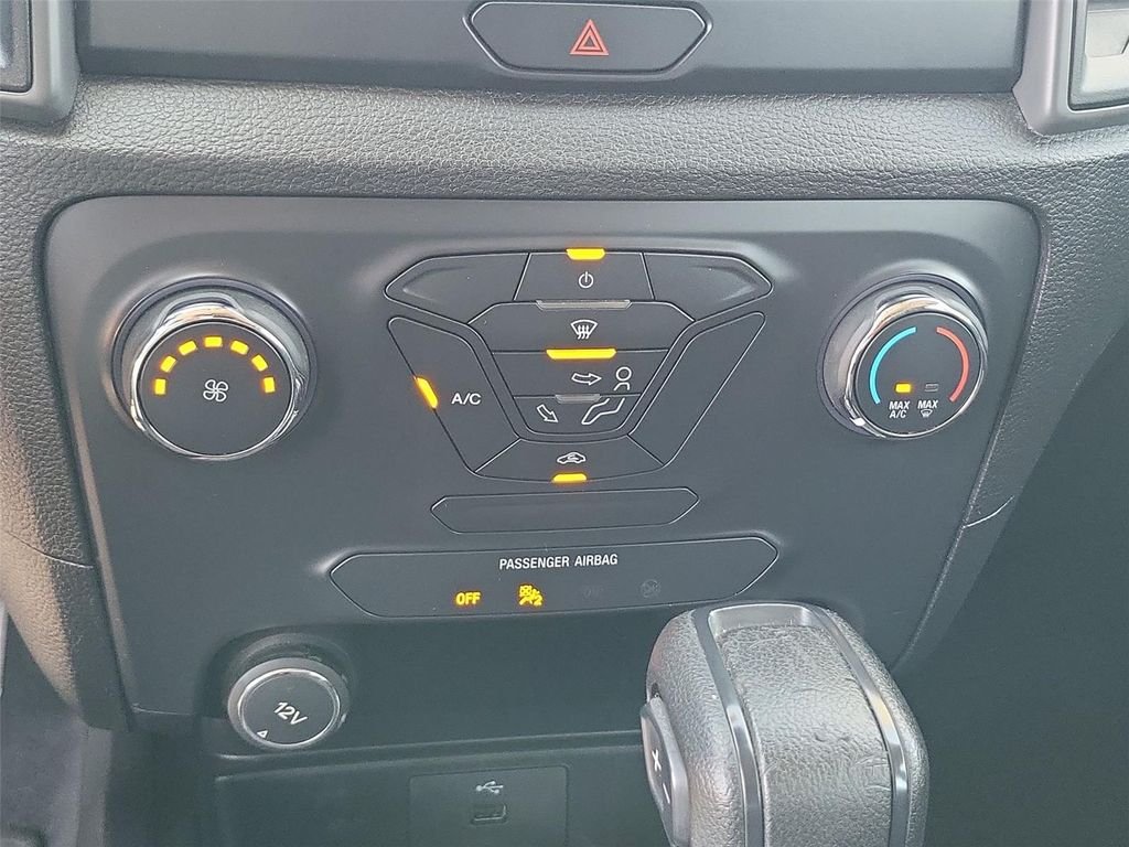 Used 2020 Blue Ford XL image 33
