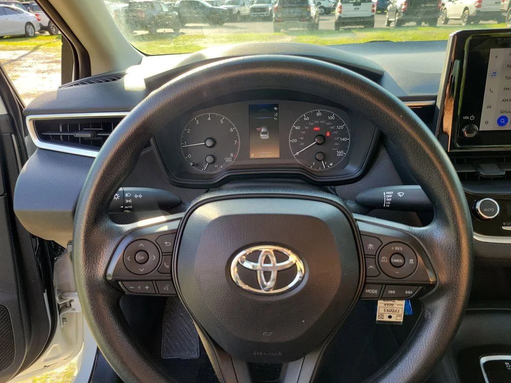 Used 2024 Ice Toyota LE image 19
