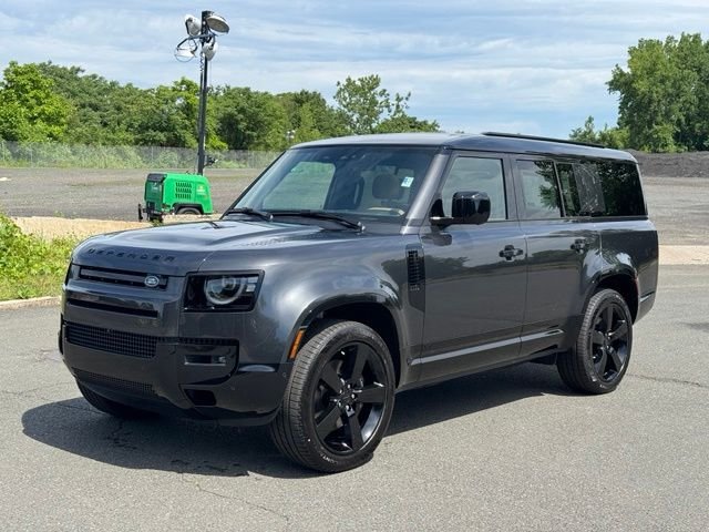 2026 Land Rover Defender 130 V8