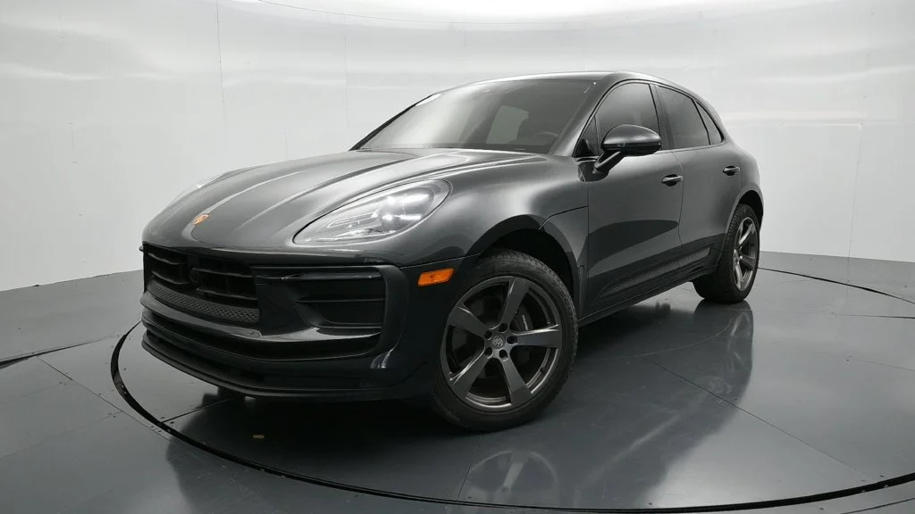 2023 Porsche Macan