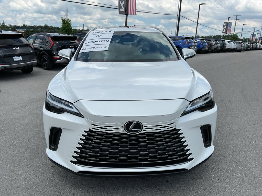 Used 2023 Eminent White Pearl Lexus Premium Plus image 3