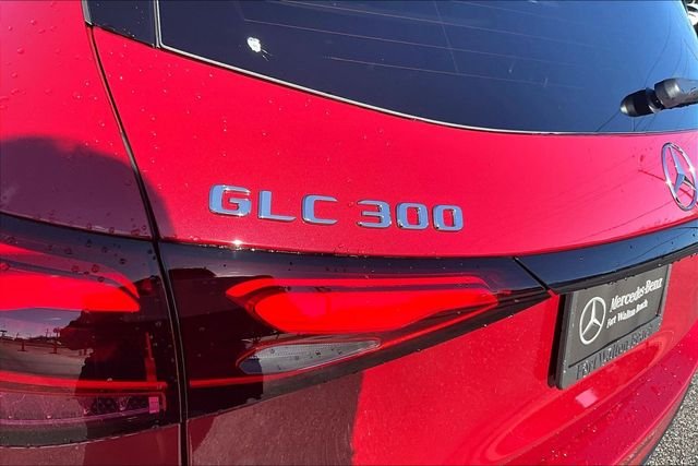 New 2026 MANUFAKTUR Patagonia Red Metallic Mercedes-Benz GLC 300 image 10