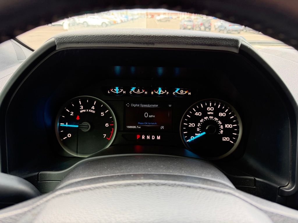 Used 2019 Black Ford XLT image 10