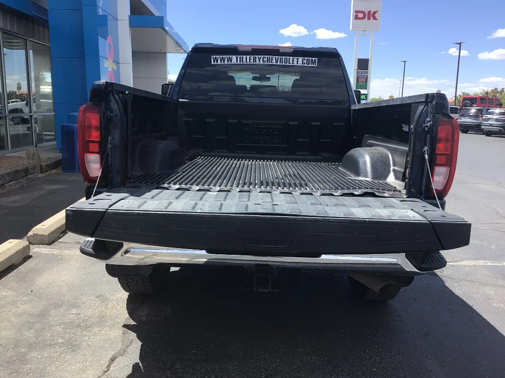 Used 2022 Pacific Blue Metallic GMC SLE image 6