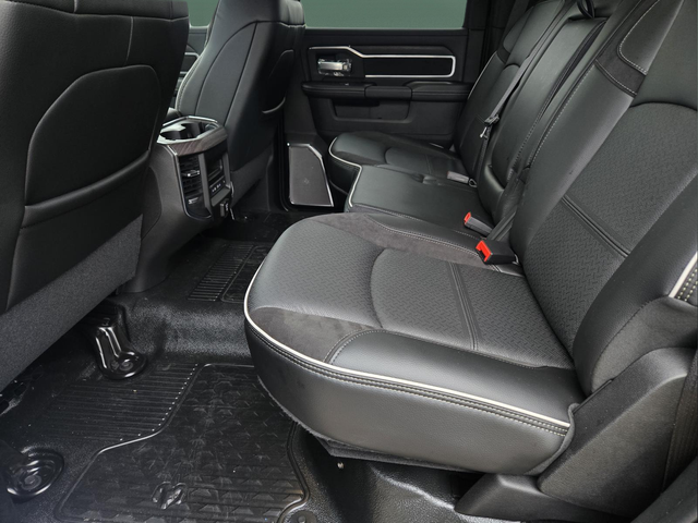 New 2026 Diamond Black Crystal Pearlcoat RAM Tradesman image 17