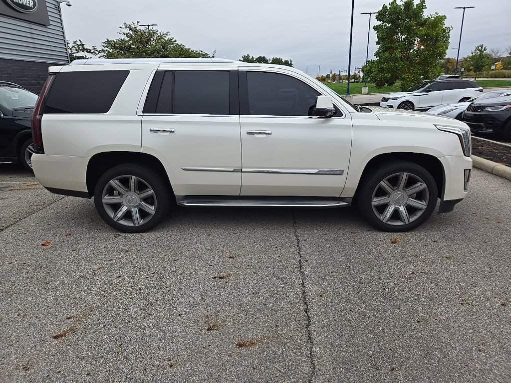 Used 2015 White Cadillac Luxury image 4