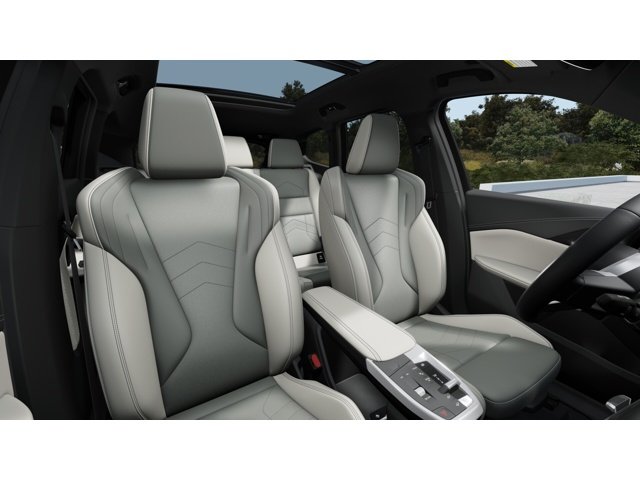 New 2027 Mineral White Metallic BMW  image 11