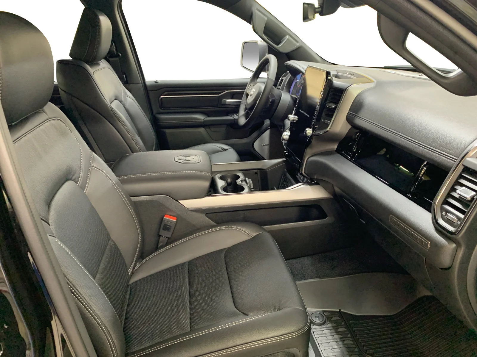 New 2026 Diamond Black Crystal Pearl Ram Sport image 17