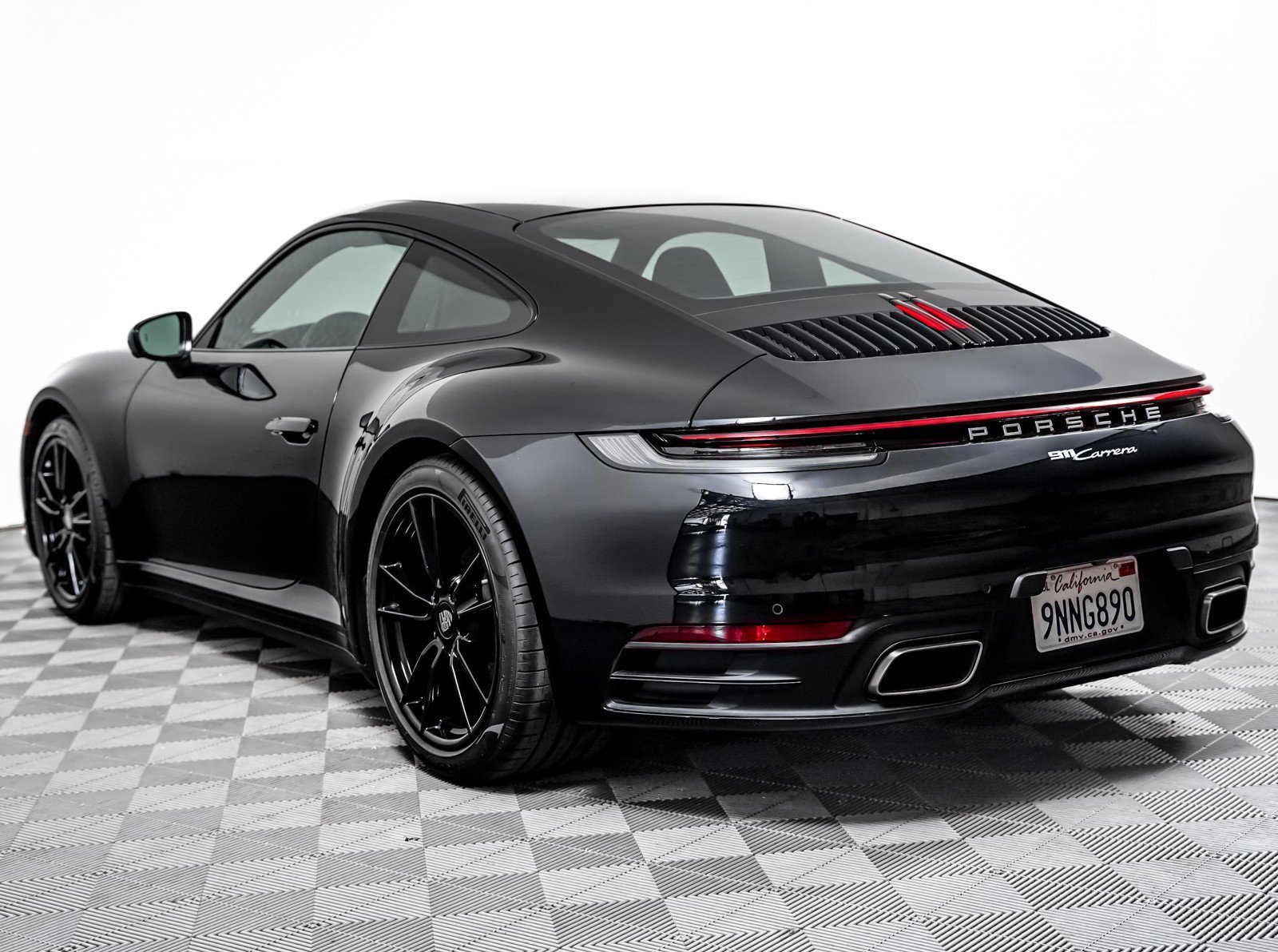 Certified Used 2022 Black Porsche  image 3