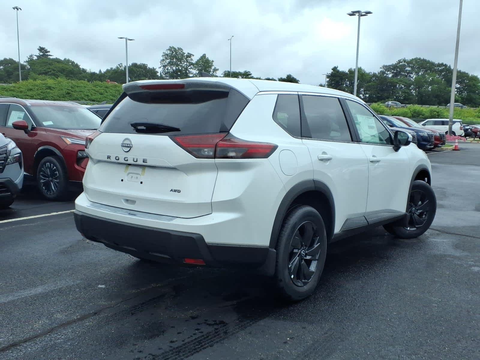 New 2026 Everest White Pearl Tricoat Nissan SV image 3