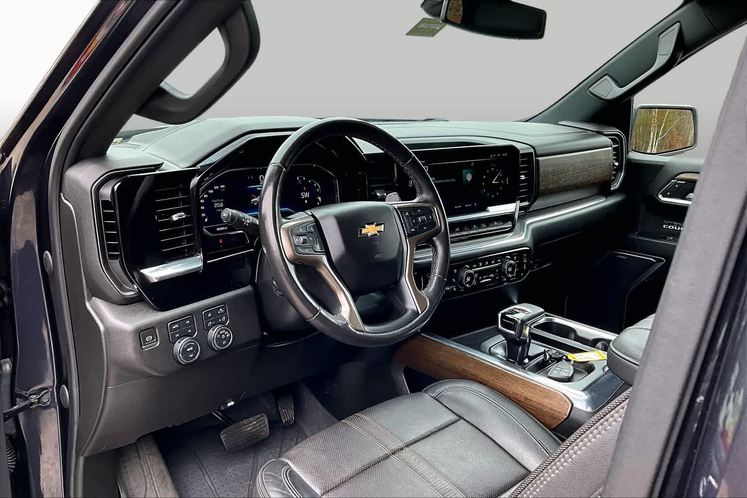 Used 2023 Dark Ash Metallic Chevrolet High Country image 18