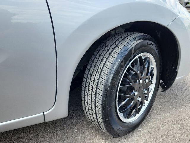 Used 2017 Silver Nissan SV image 18