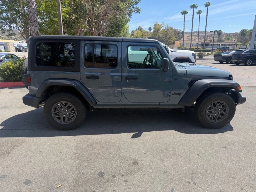 Used 2024 Gray Jeep Sport S image 14