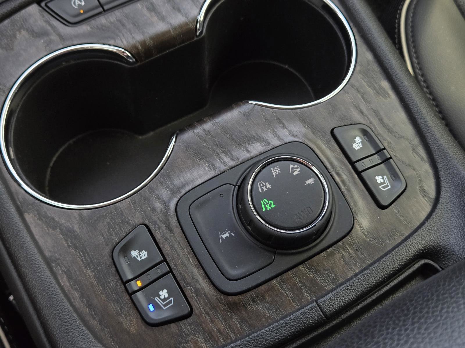 Used 2023 Ebony Twilight Metallic GMC Denali image 24