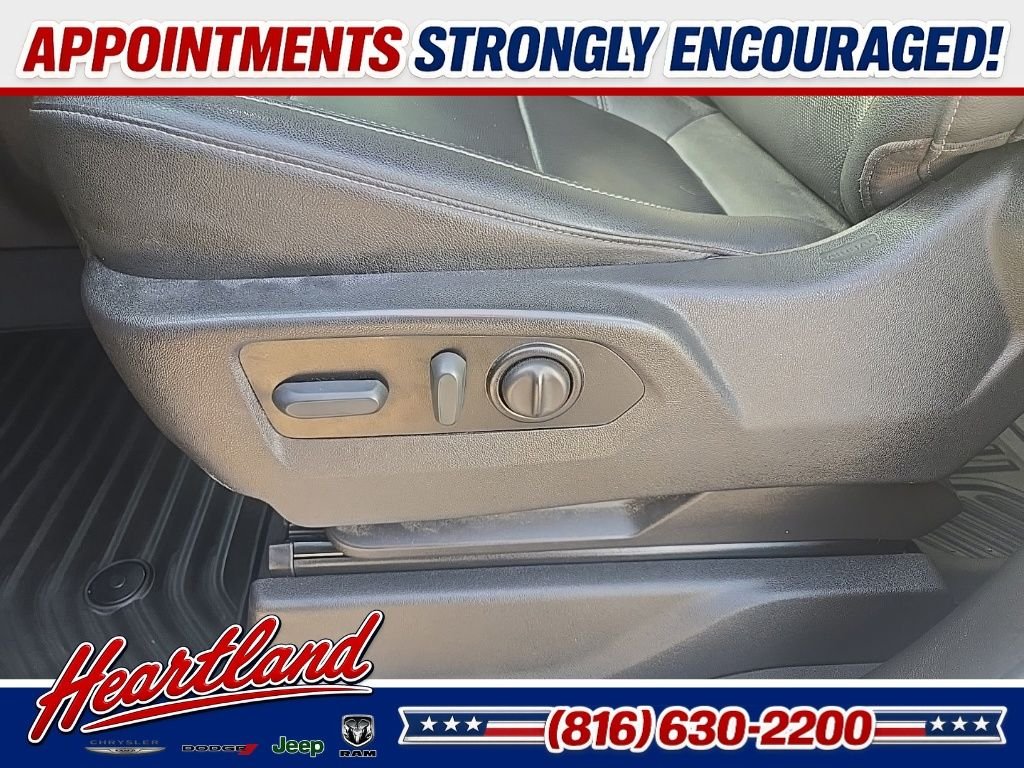 Used 2022 White Chevrolet LTZ image 44