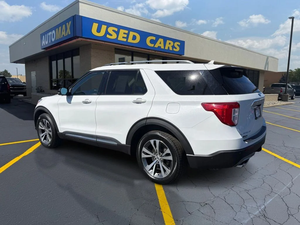 Used 2020 White Metallic Ford Platinum image 7