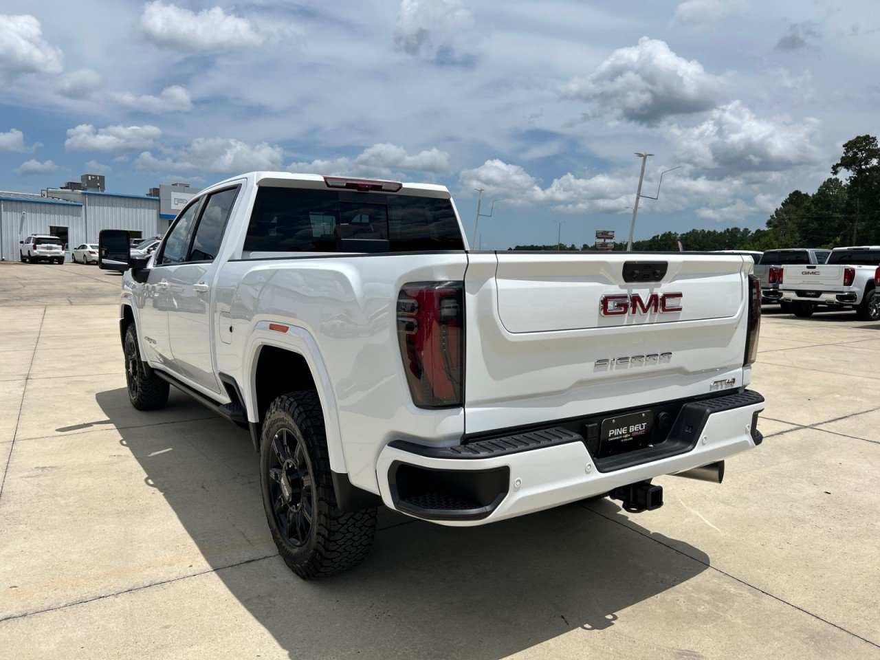 New 2026 Summit White GMC AT4 image 4