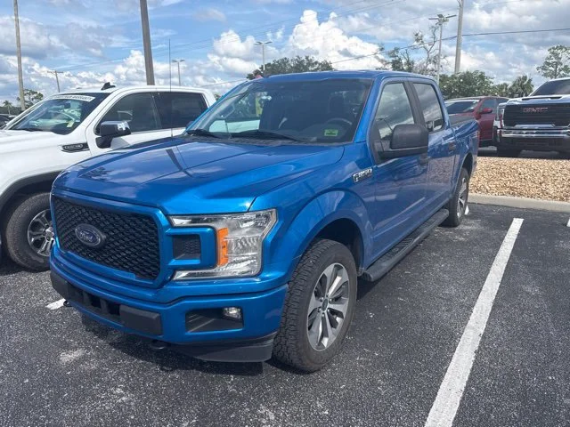 Used 2020 Blue Ford XL image 2